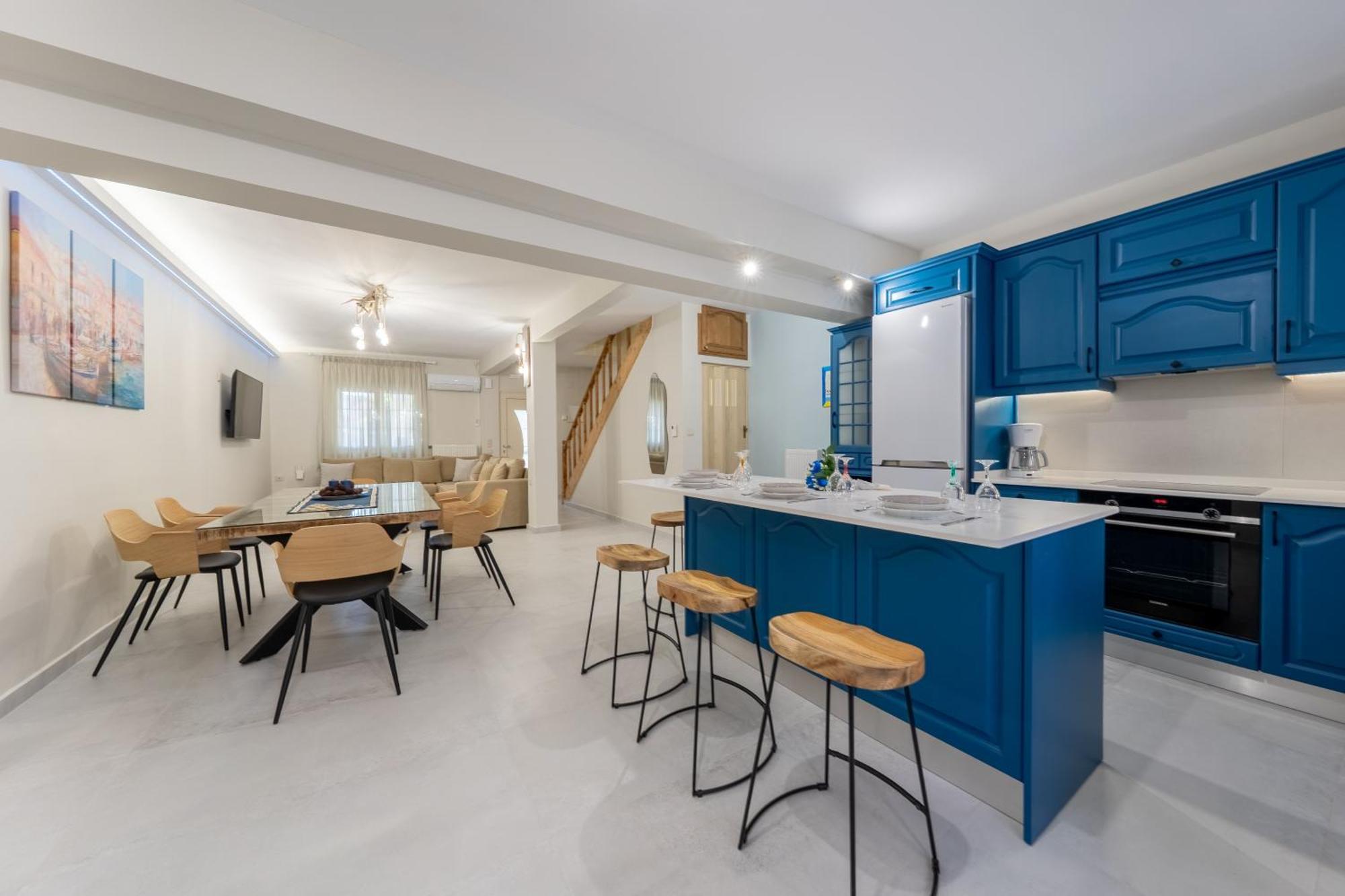 Yiasemi Maison *